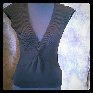 W ribbed design stretch V sleeveless blouse